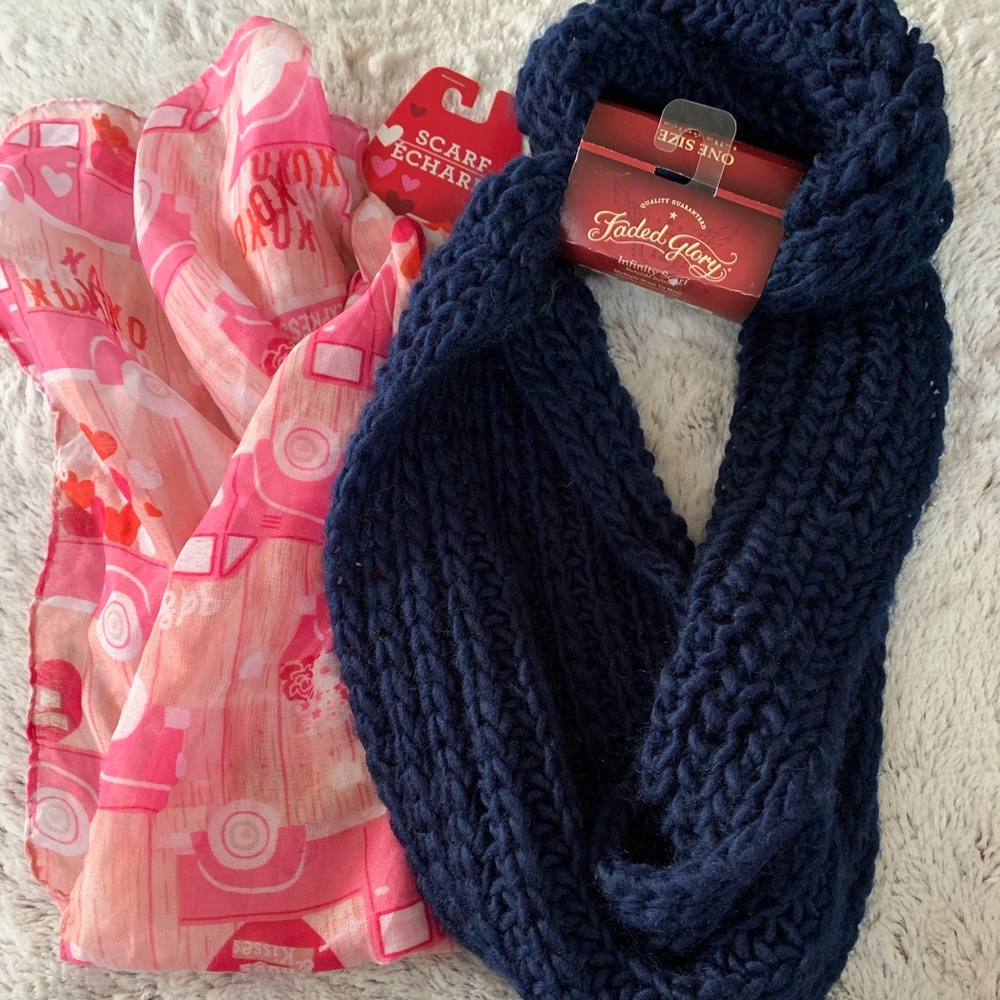 3/$20 Scarf bundle(2) Blue heavyweight infinity and lightweight pink scarf. NWT.